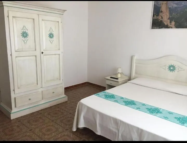 Vendégház Su Poeta Hotel Budoni
